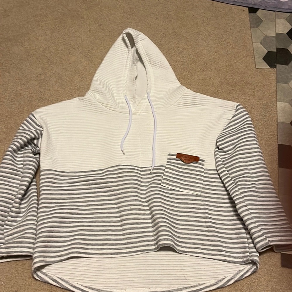 Gray and white light hoodie